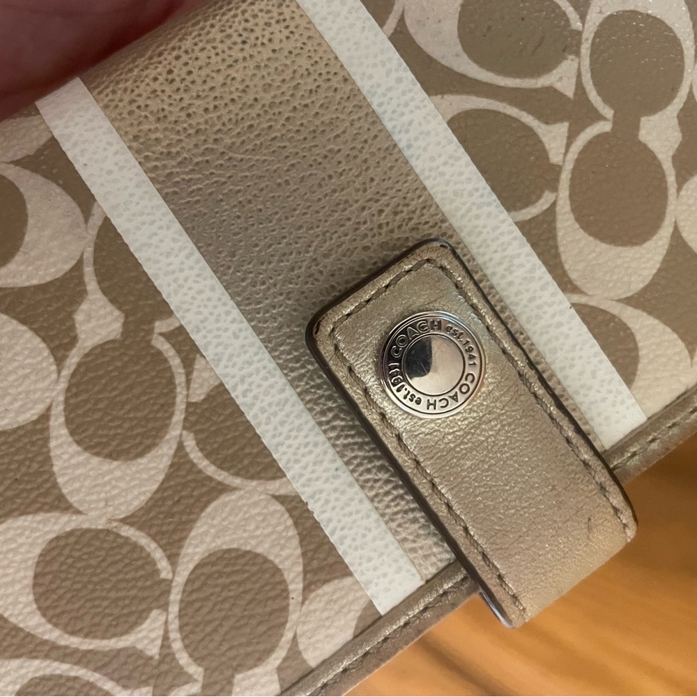 Coach wallet - Picture 2 of 7